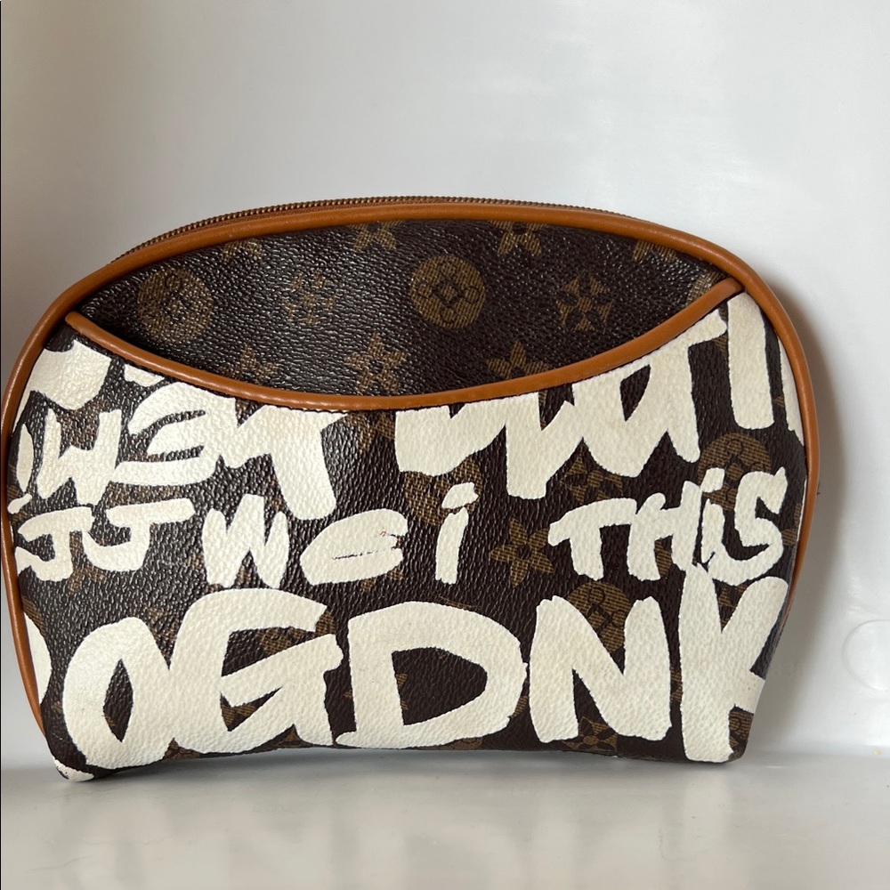 Chic inspired Brown and White Cosmetic Case